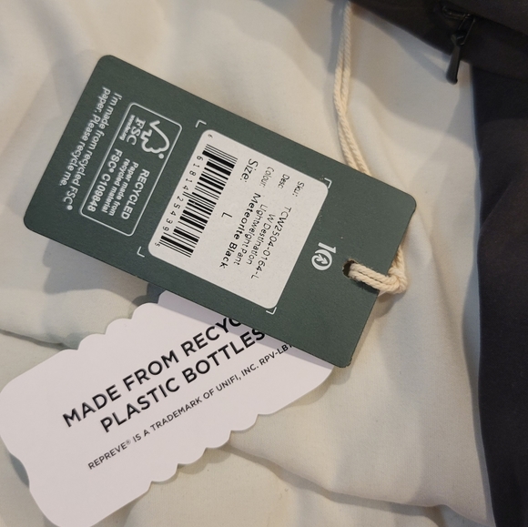 TenTree hiking pants - Picture 5 of 7